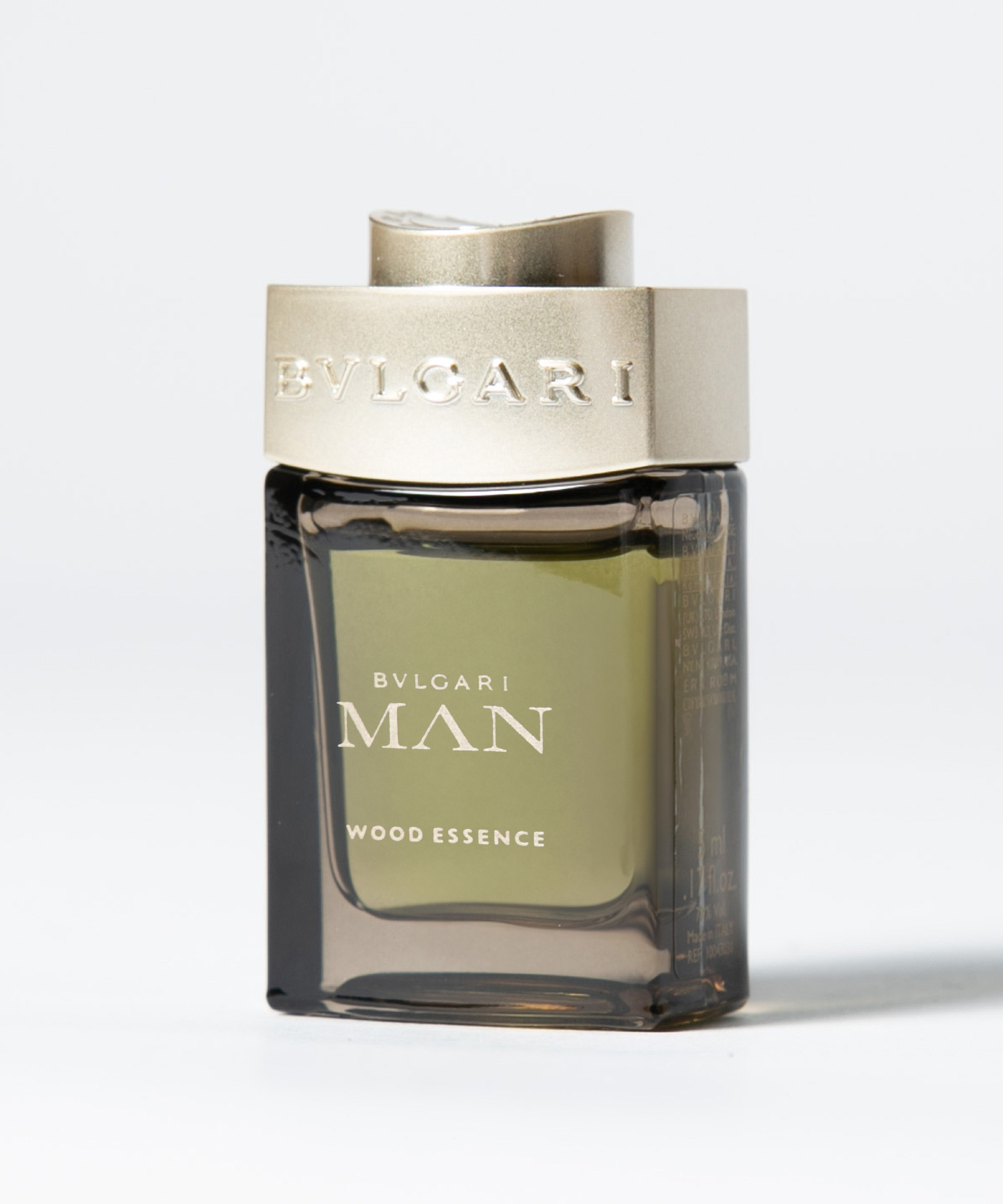 ブルガリ BVLGARI MAN WOOD ESSENCE マン ウッド エッセンス