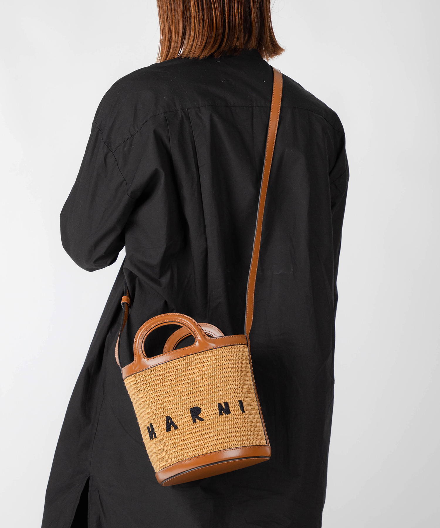 マルニ MARNI SCMP0056Q1 P3860 ショルダーバッグ かごバッグ トロピカ