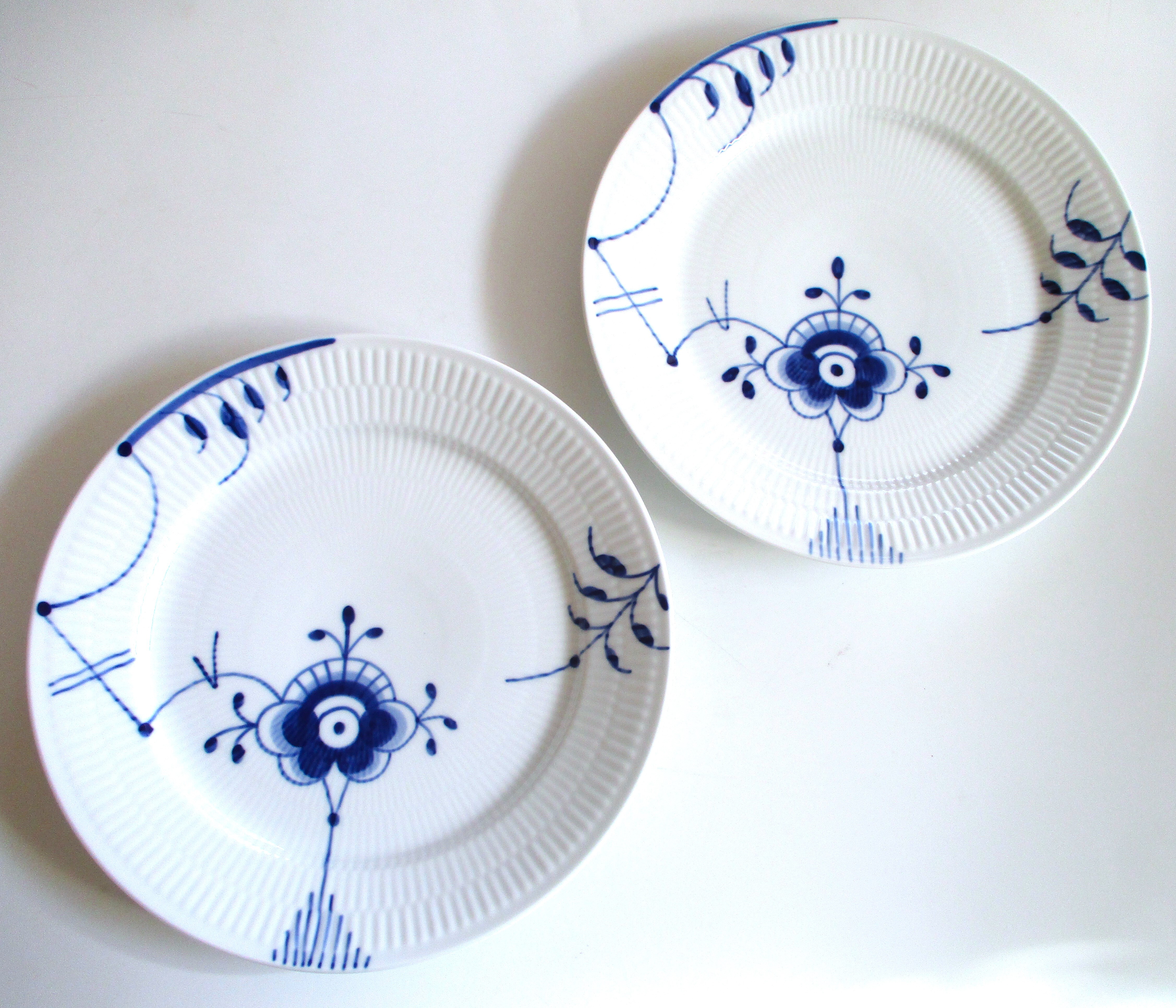 ロイヤルコペンハーゲンROYAL COPENHAGEN ブルーフルーテッド メガ