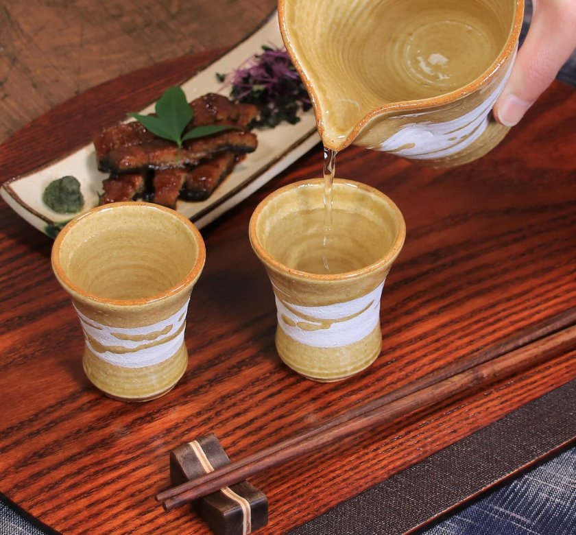 信楽焼 片口注器・ぐい呑み2客セット 360ml(満水時) 陶器 彩虹（さ