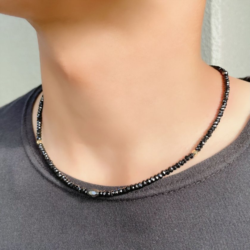 高級感溢れるデザイン］ K18ビーズ ブラックスピネル ヘマタイト 磁気