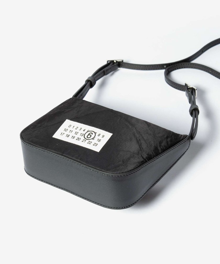 エムエム6 MM6 SB5ZI0008 P6994 ショルダーバッグ NUMERIC POCHETTE