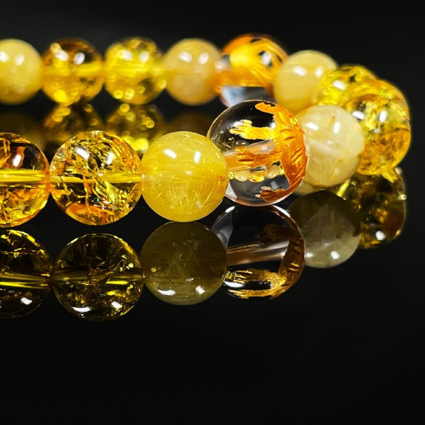 sk 透き通るクォーツと黄金ルチルが美しい 金針水晶ブレスレット 7mm