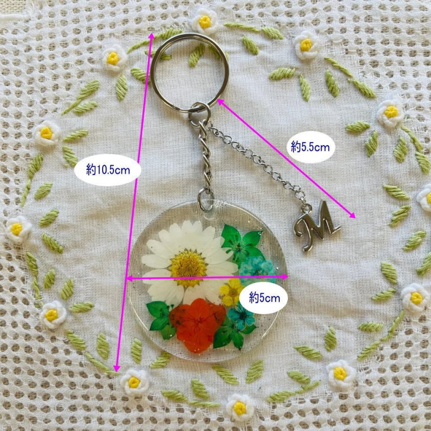 メタルイニシャルチャーム付き【フラワーアクリルキーホルダー
