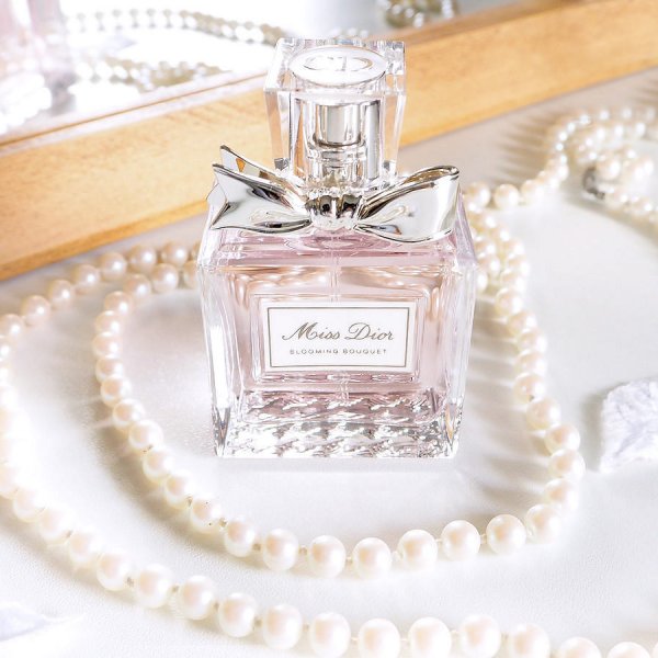 クリスチャンディオール ミスディオール ブルーミングブーケ 名入れ