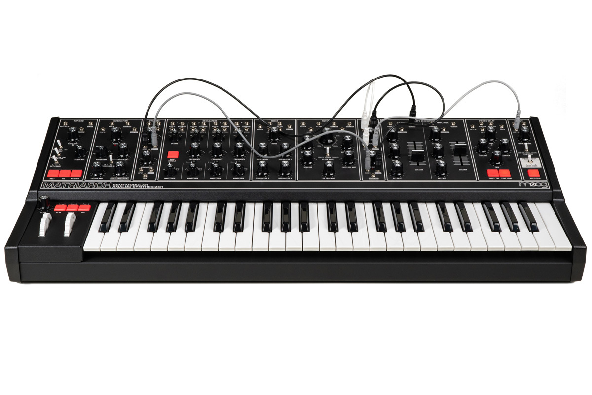 Moog Matriarch DARK 4ボイス・パラフォニック セミモジュラー