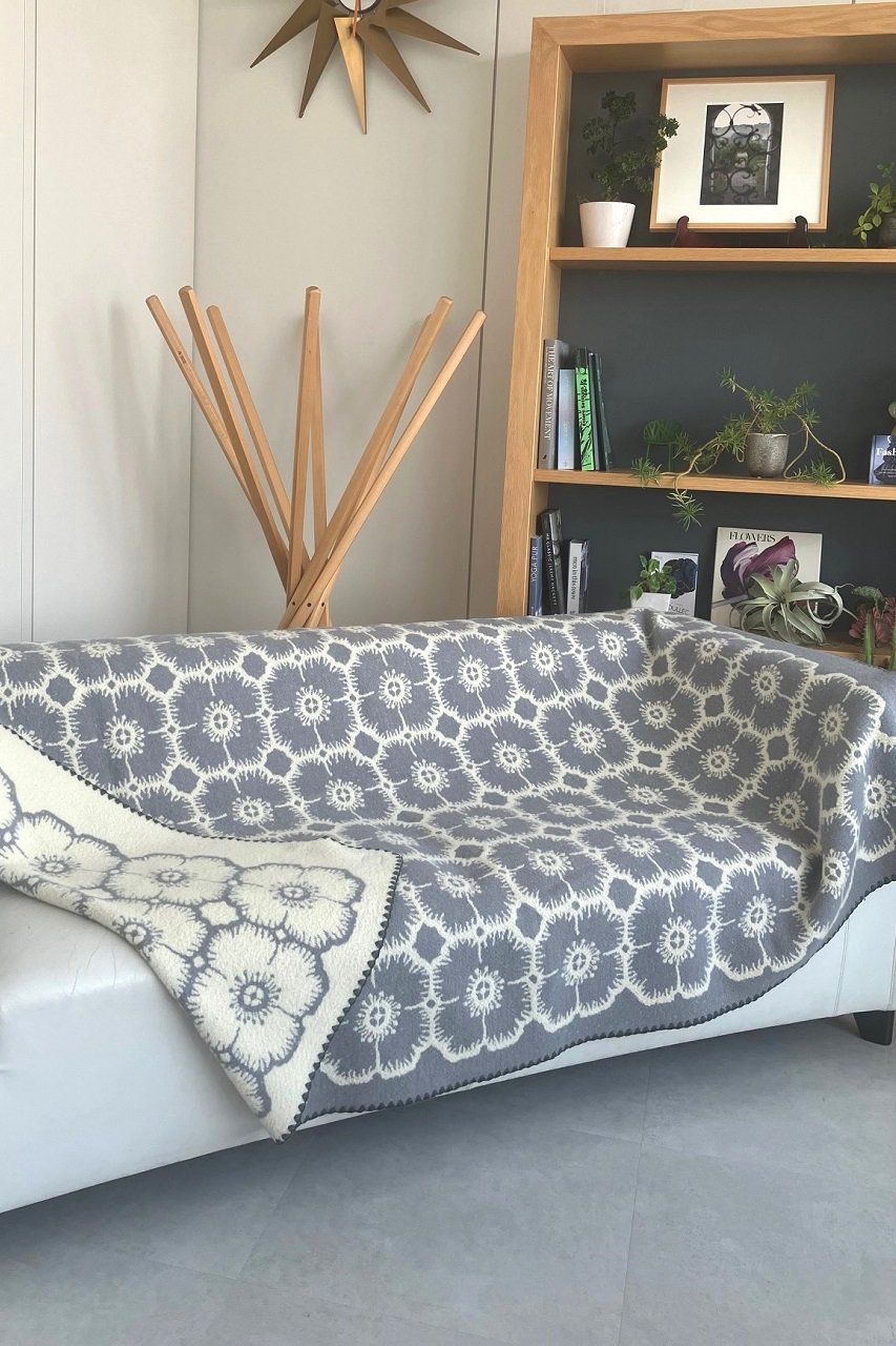 mina perhonen(ミナ ペルホネン)｜anemone オリジナルブランケット 約