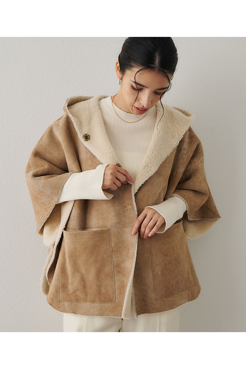 Whim Gazette(ウィム ガゼット)｜ムートンポンチョ/ベージュ の通販