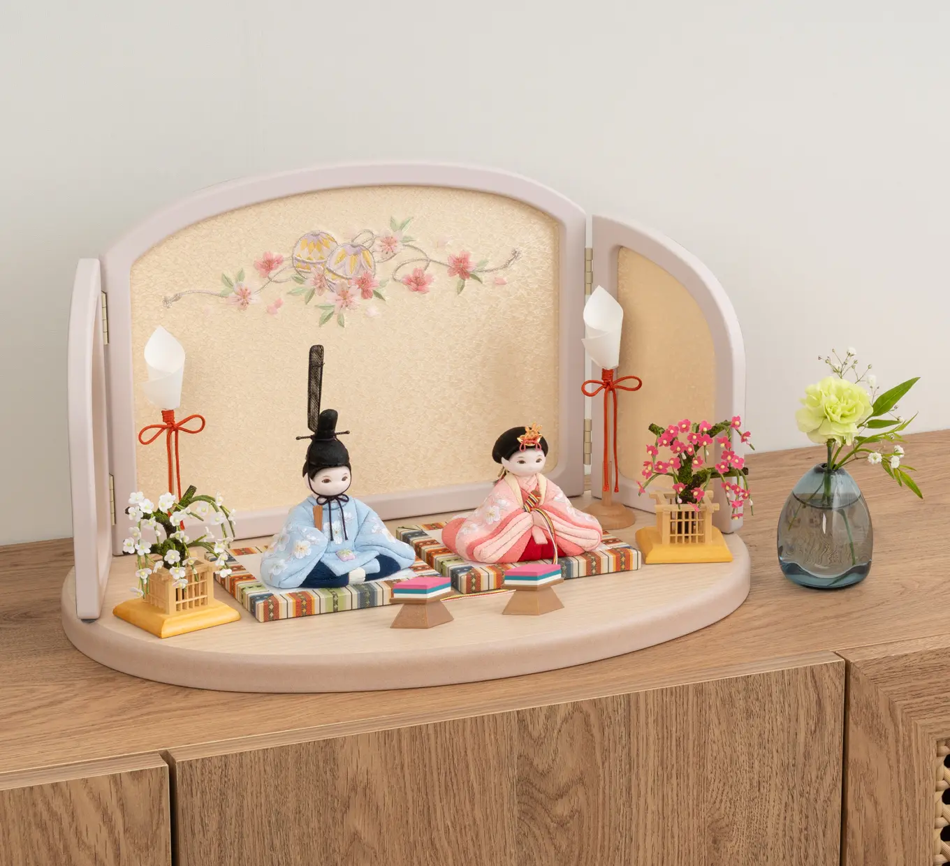 雛人形「そよそよ 京刺繍・春告草」｜雛人形の通販 ふらここ