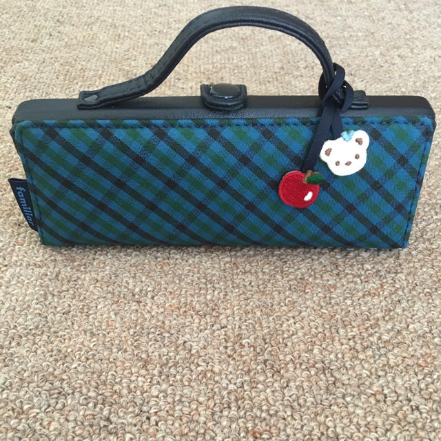 familiar - 【新品未使用】familiarメガネケースの通販 by AKIYO's