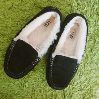 UGG（スリッポン/モカシン）のフリマアイテム一覧