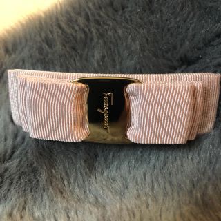 FERRAGAMO（ピンク/桃色系）のフリマアイテム一覧