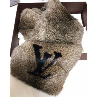 LOUIS VUITTON（マフラー/ショール）のフリマアイテム一覧