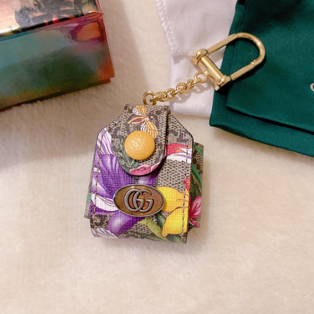 GUCCI - グッチ GGフローラAirPodsケースの通販 by ムテキ1129's shop