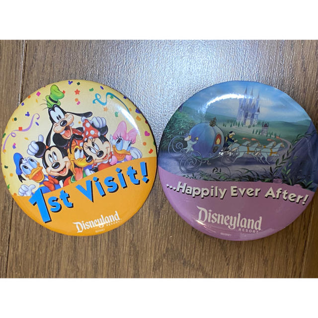 Disney - アナハイムDisney 缶バッジの通販 by kdr's shop｜ディズニー
