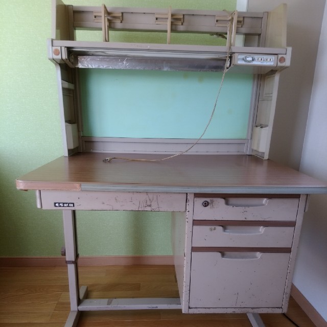 昭和44年製 レトロ 初期くろがね 学習机の通販 by へいさん｜ラクマ