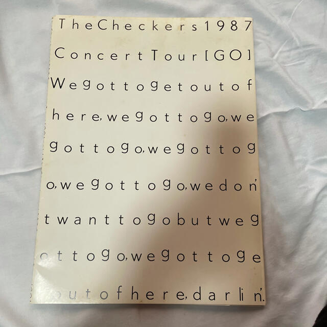 チェッカーズ 87年 GOツアーパンフレットの通販 by ミオ's shop｜ラクマ