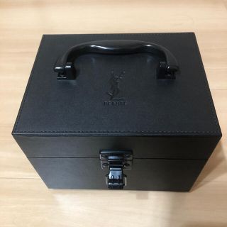 Yves Saint Laurent Beaute（メイクボックス）のフリマアイテム一覧