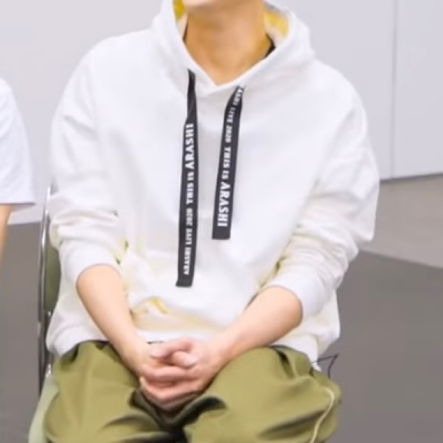 嵐 - This is 嵐 グッズ ☆ パーカーの通販 by emi's shop｜アラシなら