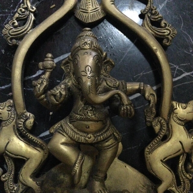 ダンシング ガネーシャ 割引 の ディーパム可能な壁掛 クジャクに