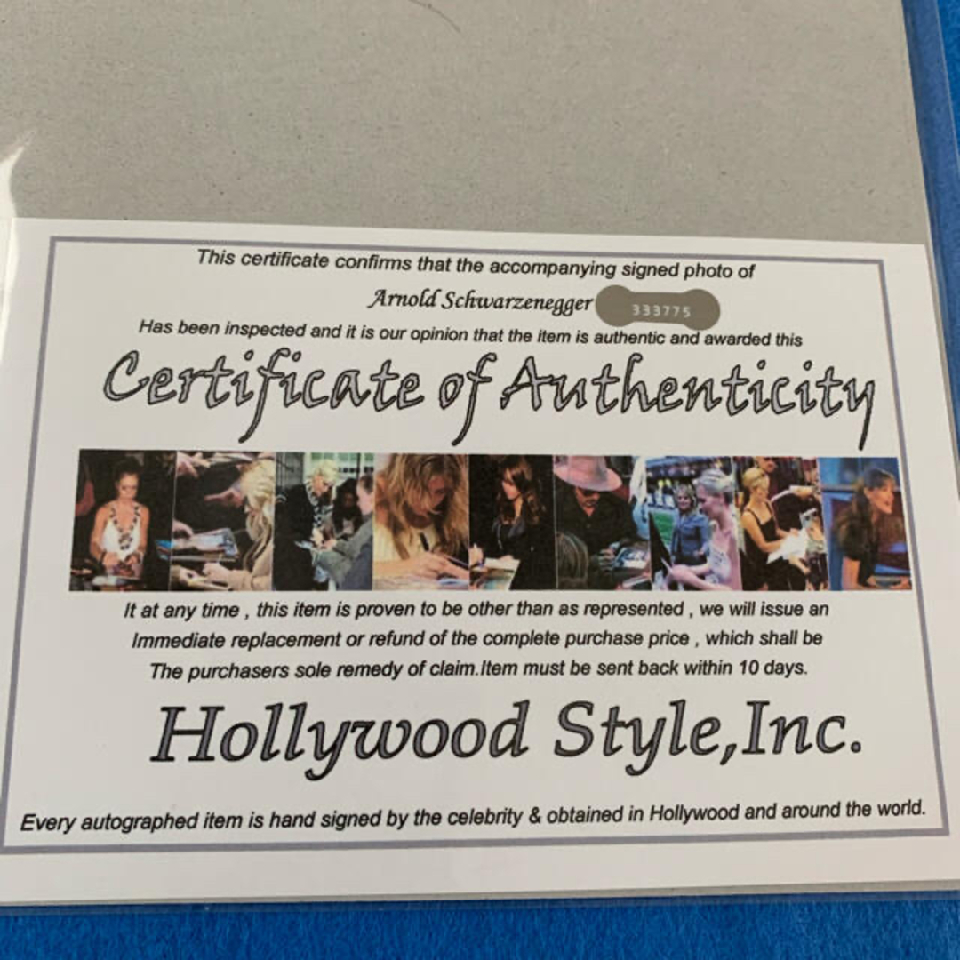 アーノルドシュワルツェネッガー直筆サイン入りフォトの通販 by