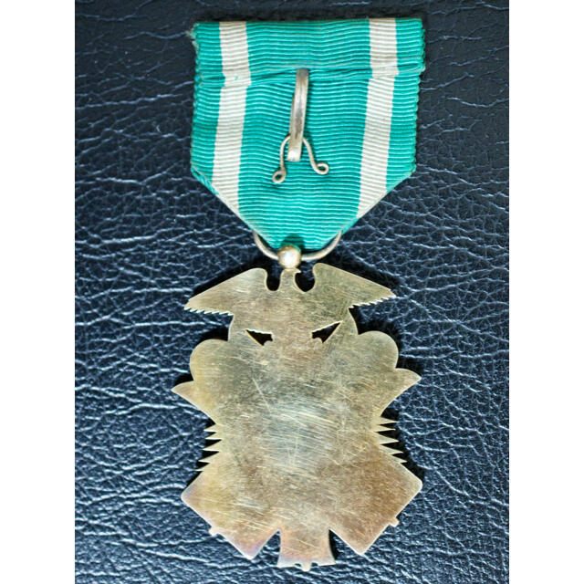 勳七等青色桐葉章 金鵄勲章 勲章 略章 徽章 記章 旧日本軍 の通販 by