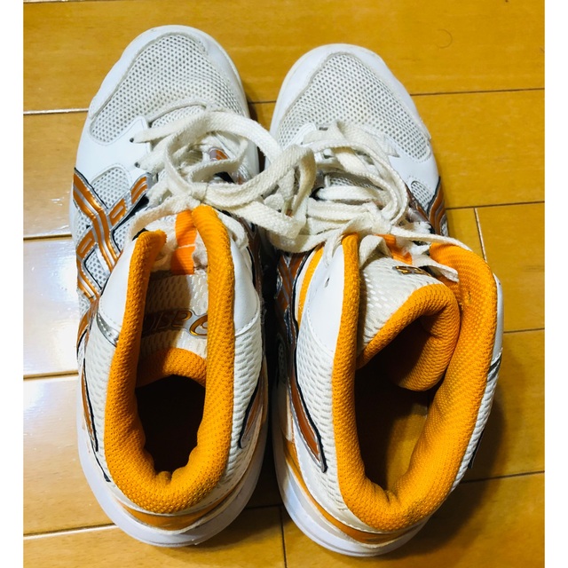 アシックス 白×オレンジ ハイカット 23.5cmの通販 by mat shop｜ラクマ