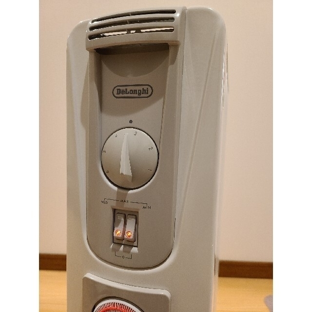 デロンギ オイルヒーター 071221TECの通販 by koko's shop｜ラクマ