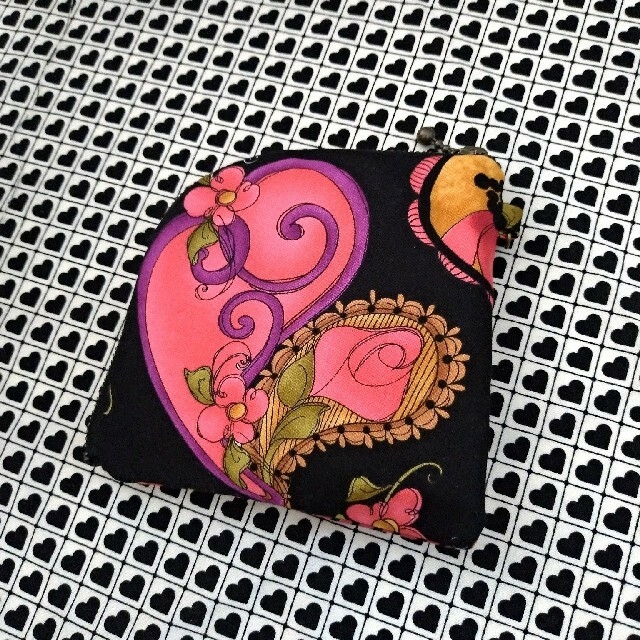 刺繍〛ロラライハリス ハンドメイド フリルバッグの通販 by *Eri*｜ラクマ