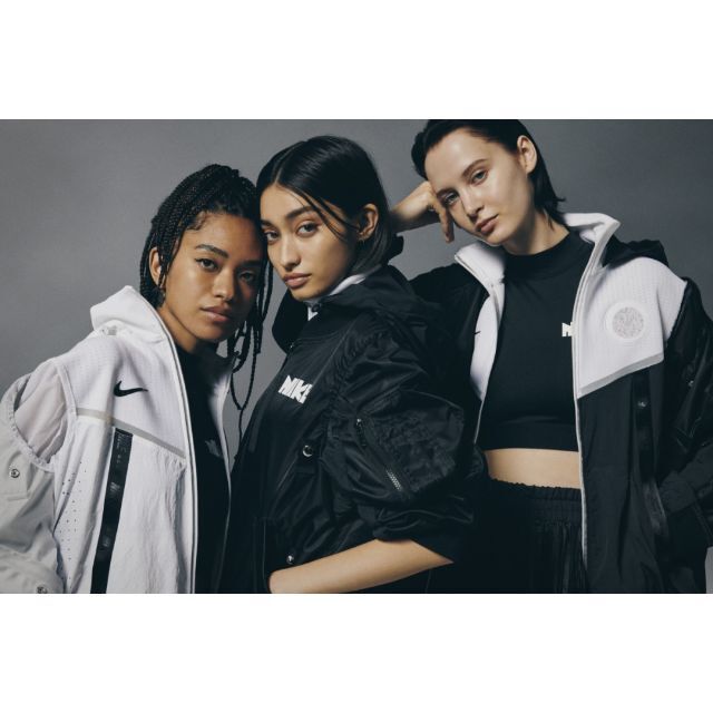 sacai - 新品 21AW ナイキ サカイ レイヤード ボンバー ジャケット 黒