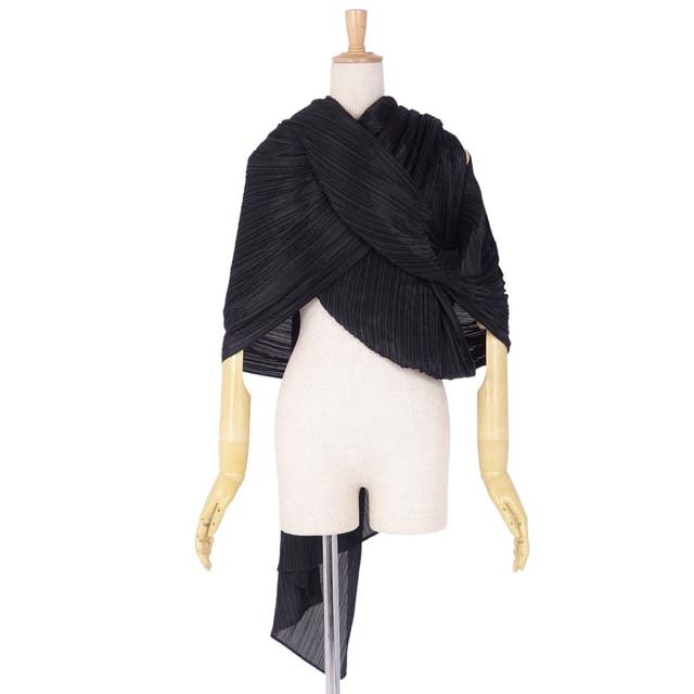 ISSEY MIYAKE - プリーツプリーズ イッセイミヤケ ポンチョ プリーツ