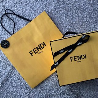 FENDI（ショップ袋）のフリマアイテム一覧
