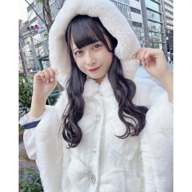 LIZLISA リズリサ ホワイト コート ニットポンチョ 量産型 地雷の通販