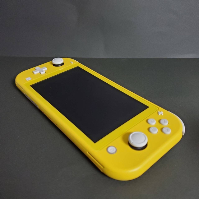Nintendo Switch Lite イエロー 本体 +ゲーム3本 ジャンク Nintendo
