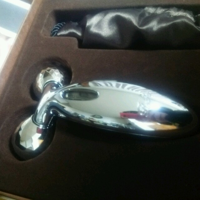 美品】Refa ショップ CARAT プラチナ電子ローラー