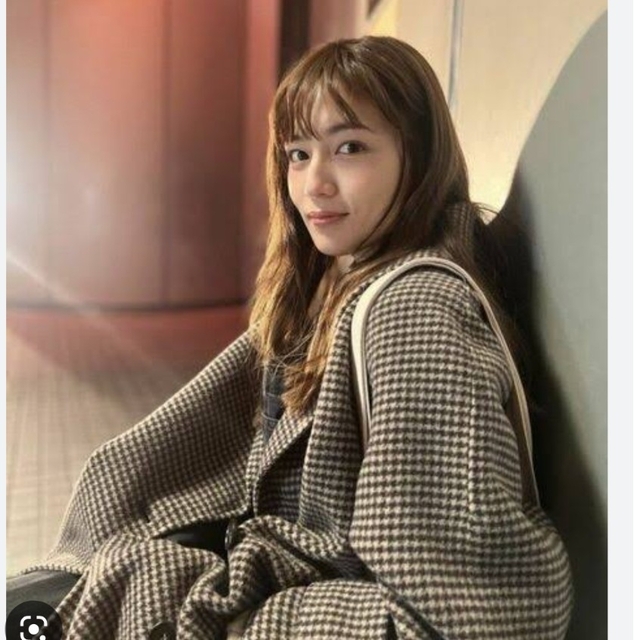 Mila Owen - silent 川口春奈さん着用 接結ハーフ丈Aラインコートの