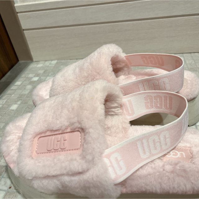 UGG - Ugg ファーサンダル ピンクの通販 by ココア's shop｜アグならラクマ