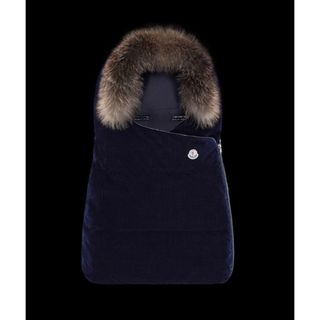 MONCLER（おくるみ/ブランケット）のフリマアイテム一覧