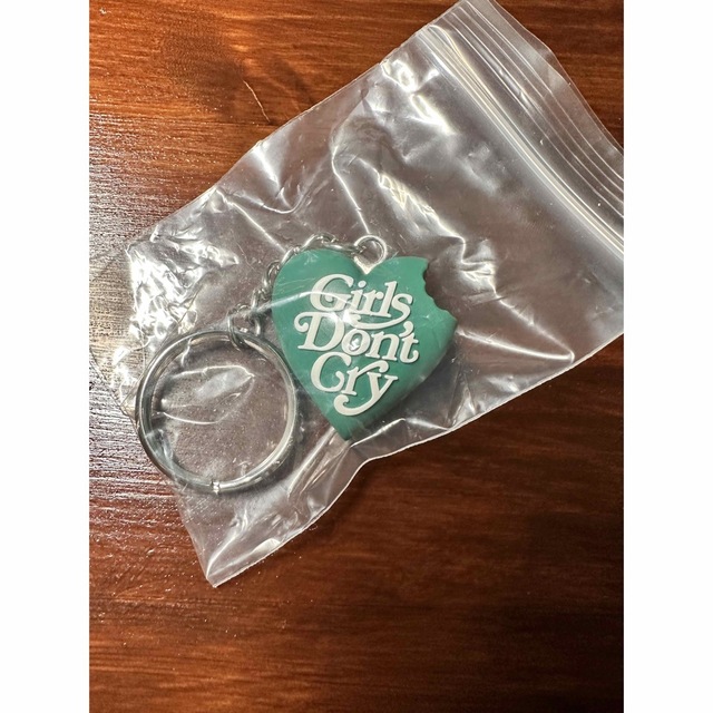 girls don't cry x ete キーホルダー グリーン