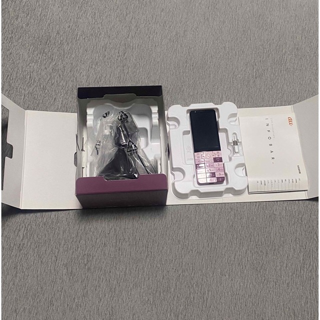 INFOBAR xv SIMロック解除済 動作問題無しの通販はau PAY マーケット