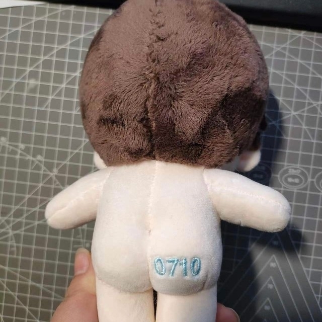 コン・ユ コンユ 韓国 俳優 ぬいぐるみ 着せ替え 20cmの通販 by R's