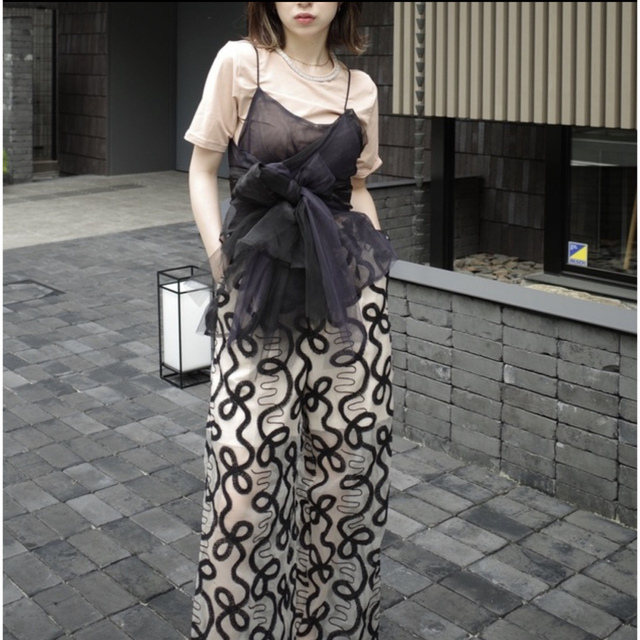 LA BELLE ETUDE 水色 フリルチュールキャミソール｜J1U by LA BELLE LA