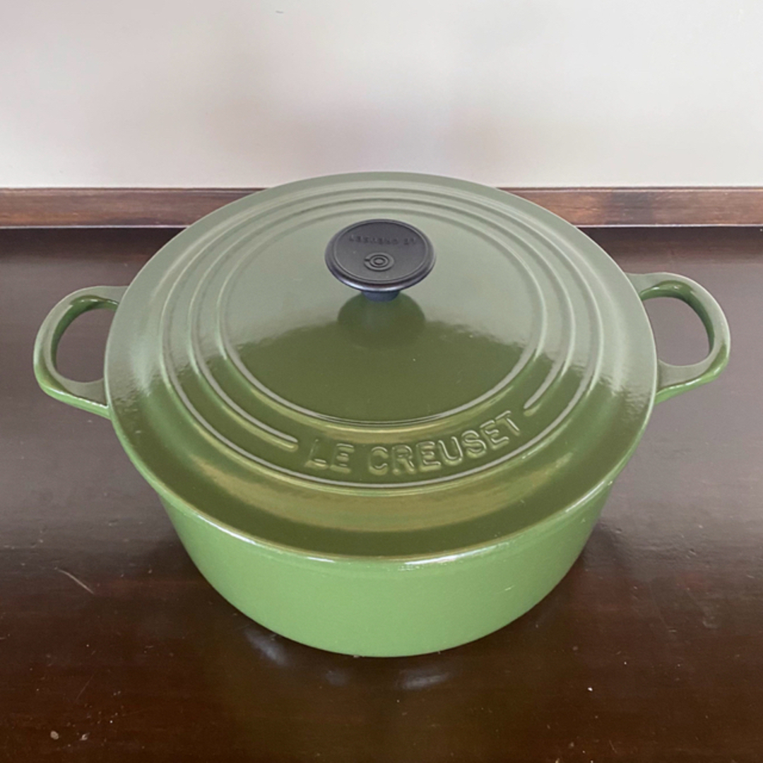 LE CREUSET - ルクルーゼ ココットロンド 鍋 22cm グリーンの通販 by