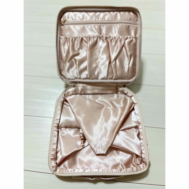 ALBION - 【アルビオン】トラベルポーチ【非売品】の通販 by 瀬's shop