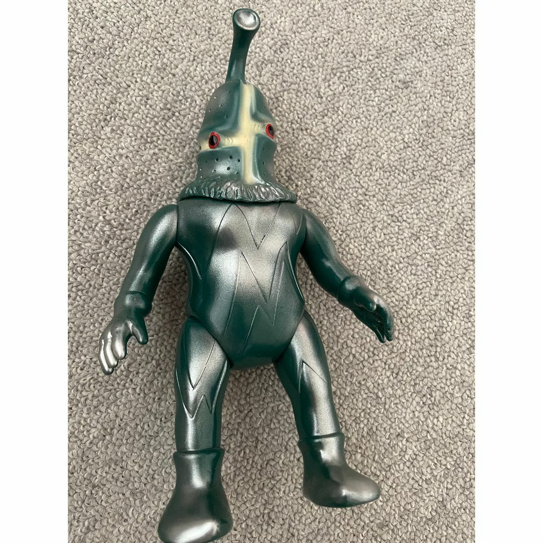 M1号 ケムール人 深緑 ウルトラQ ソフビ フィギュア の通販 by at｜ラクマ