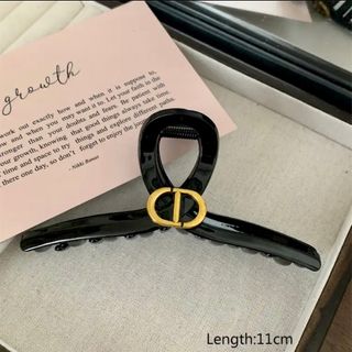 Christian Dior（ヘアアクセサリー）のフリマアイテム一覧