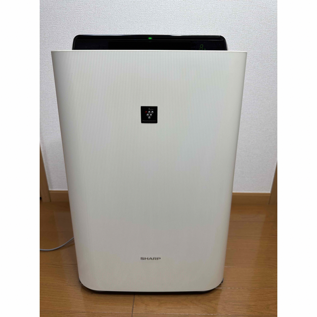 SHARP - 加湿空気清浄機 SHARP KC-E70-W WHITE 中古の通販 by ゴムゴム