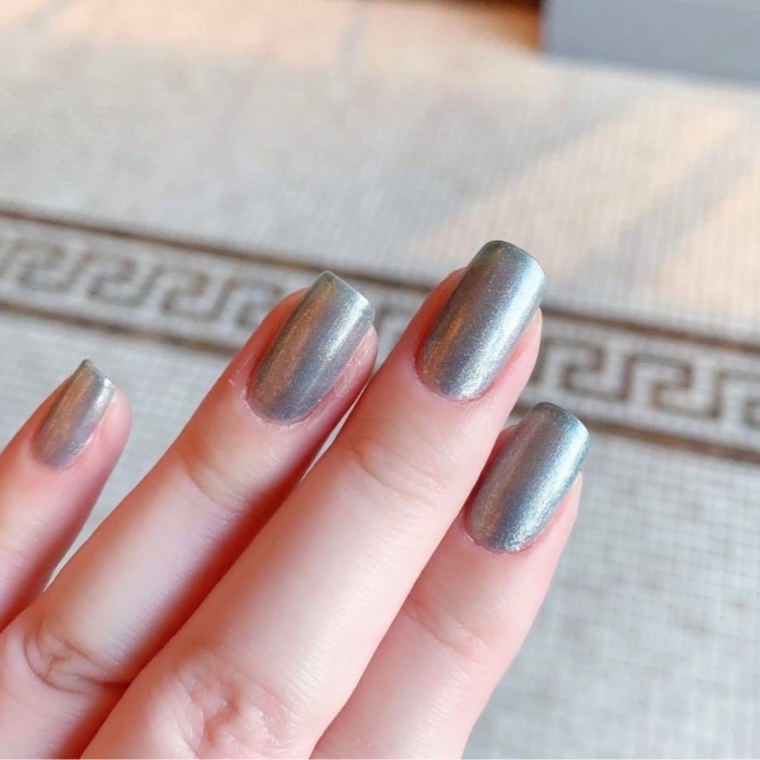 OPI - 【essie】ネイルポリッシュ、ブルー・グレー系の通販 by 75001