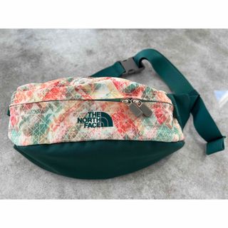 THE NORTH FACE（ボディバッグ/ウエストポーチ ・ ピンク/桃色系）の