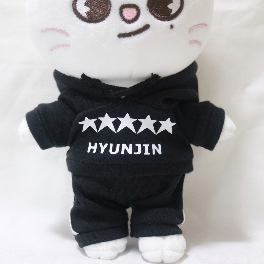 skzoo スキズ ぬいぐるみ 服 ヒョンジン フィリックスの通販 by